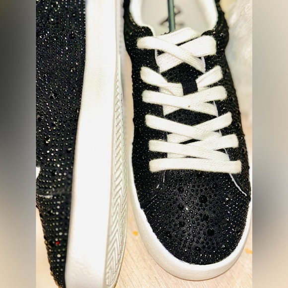 Black Very G Rhinestone Sneakers - various sizes with boxes - Giftable ! - Picture 7 of 9